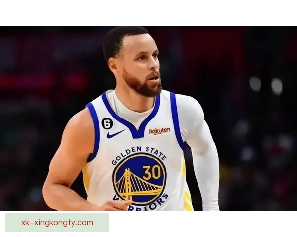 勇士惨败猛龙防守崩塌库里低迷 勇士惨败猛龙防守崩塌库里低迷