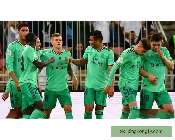 右路三人换位激活巴尔韦德核心